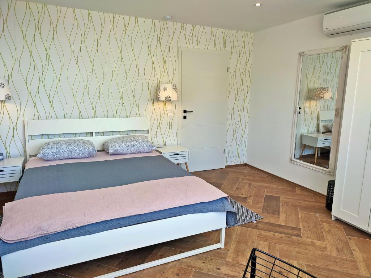 Apartments Gareta Gradac  Extérieur photo