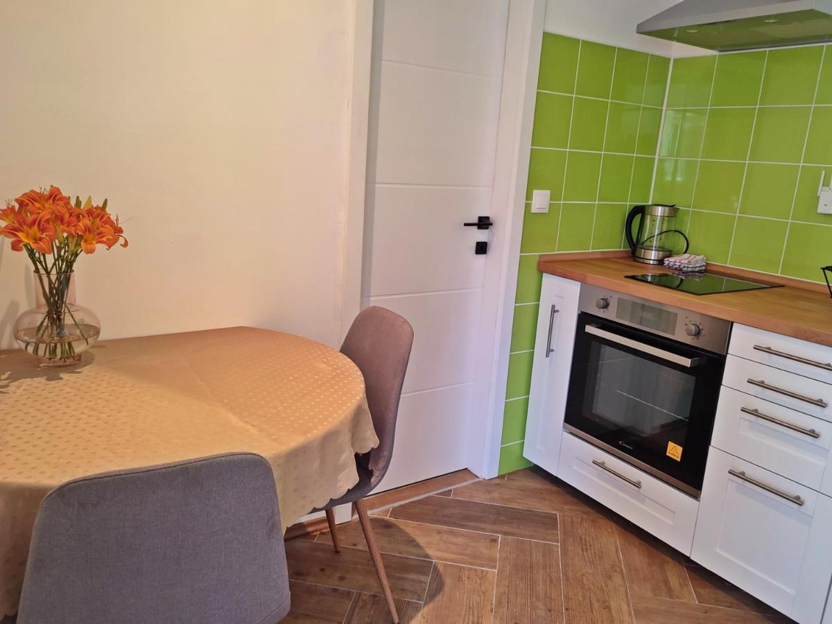 Apartments Gareta Gradac  Extérieur photo