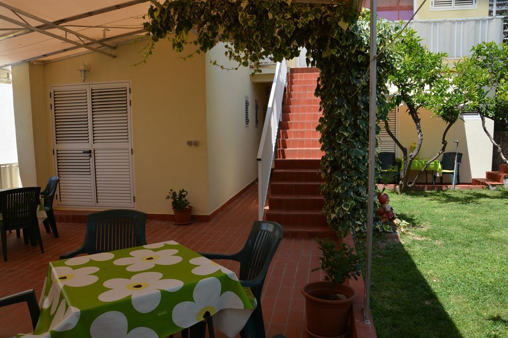 Apartments Gareta Gradac  Extérieur photo