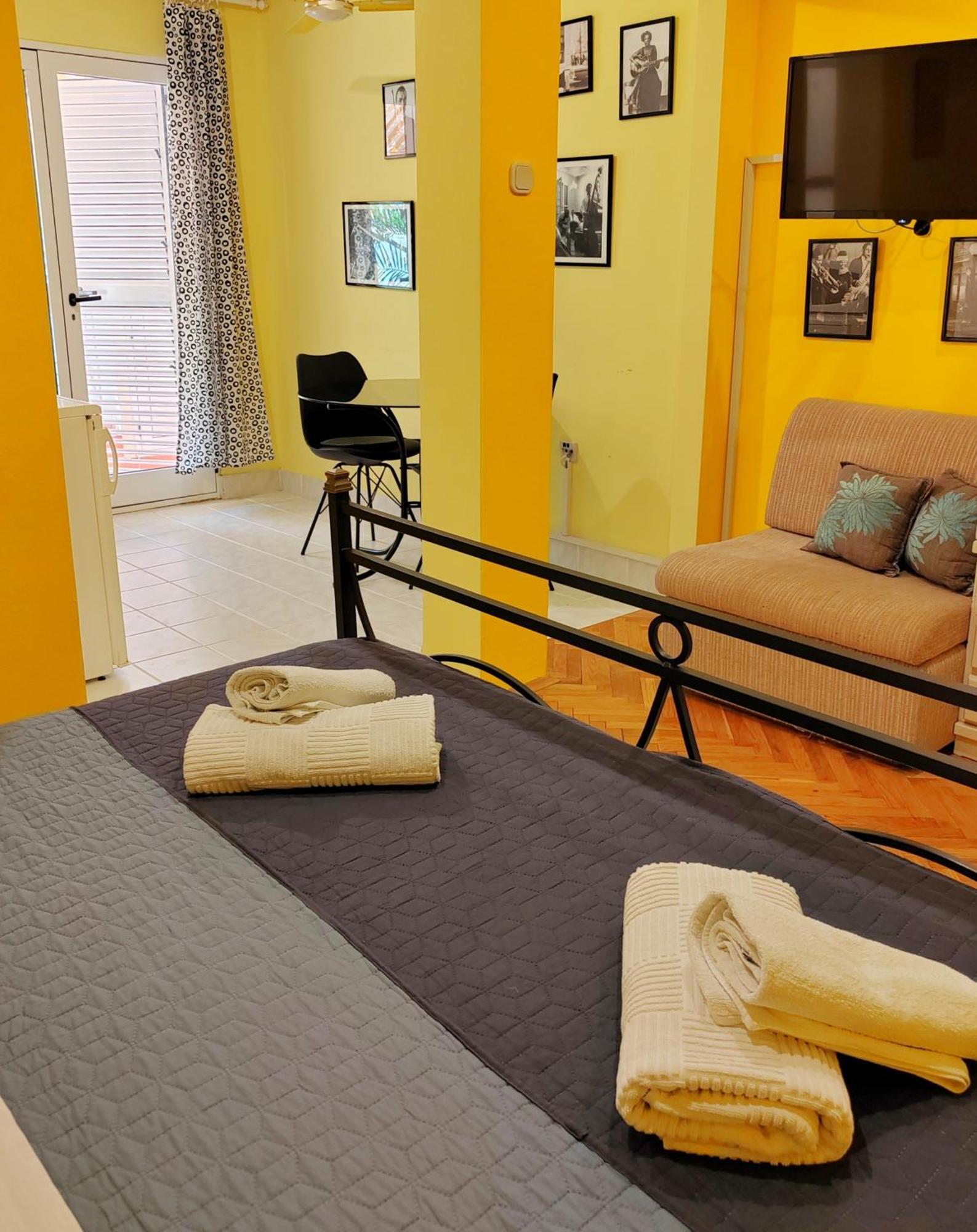 Apartments Gareta Gradac  Extérieur photo