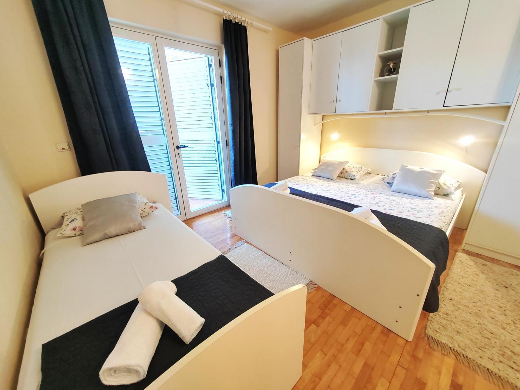 Apartments Gareta Gradac  Extérieur photo