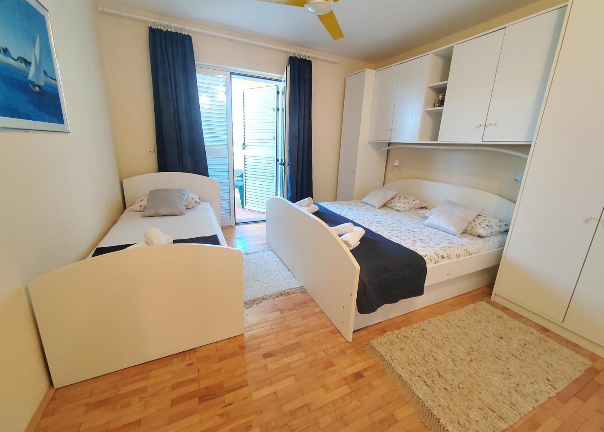 Apartments Gareta Gradac  Extérieur photo