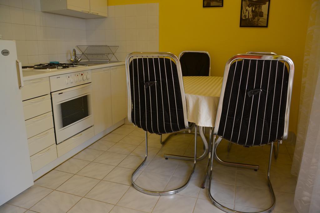 Apartments Gareta Gradac  Chambre photo
