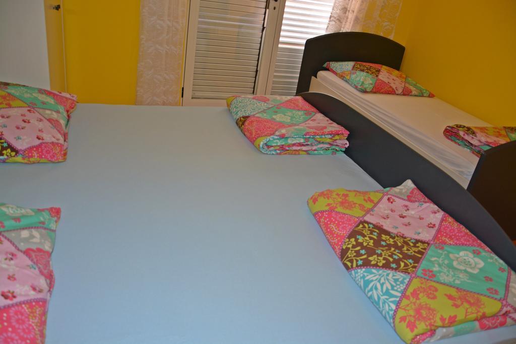 Apartments Gareta Gradac  Chambre photo